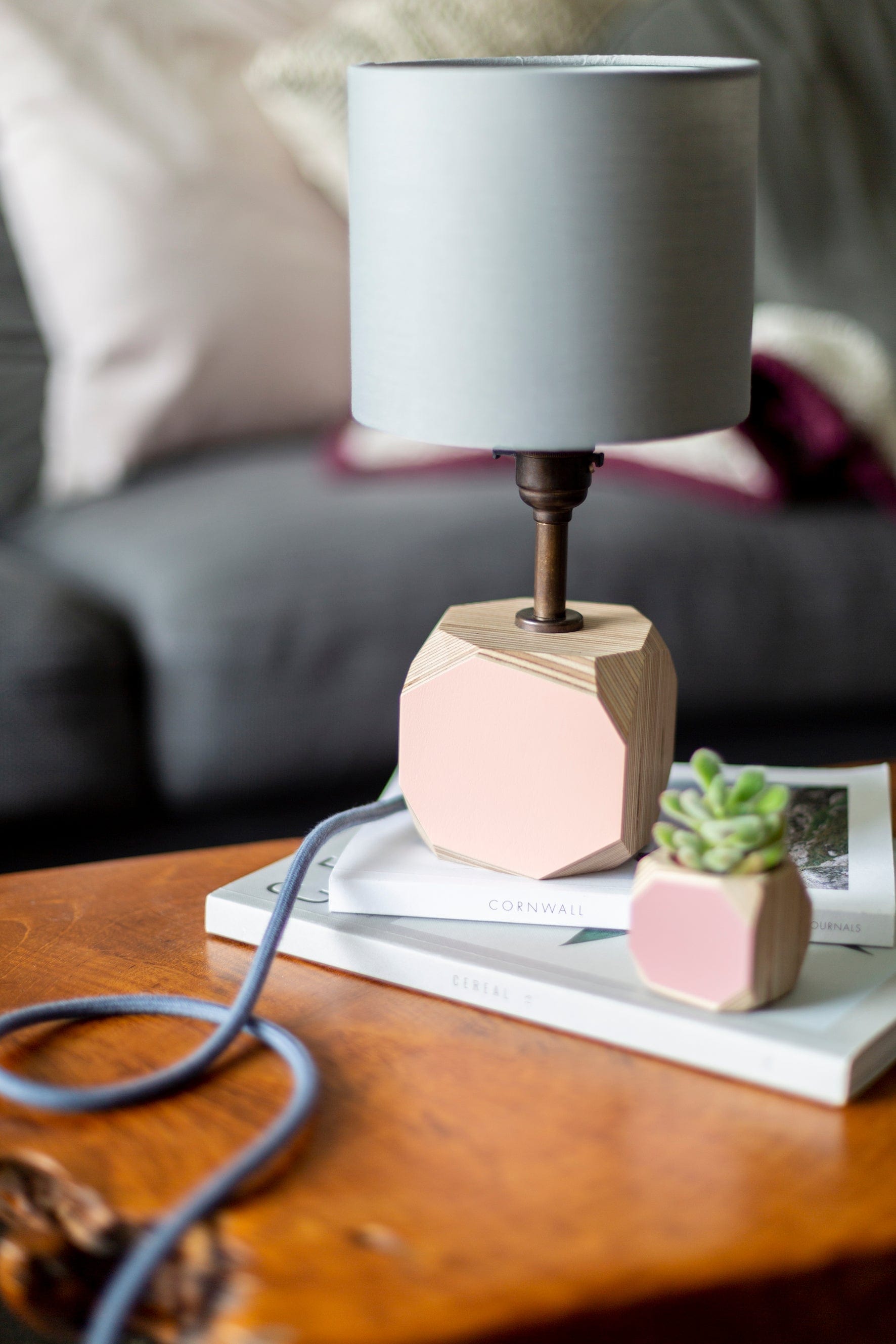 Priormade Geo Lamp Geo 100 Lamp in Blush Pink