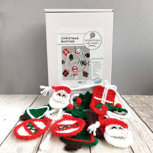 Tenguerengue Art & Craft Kits Crochet Kit: Christmas Bunting