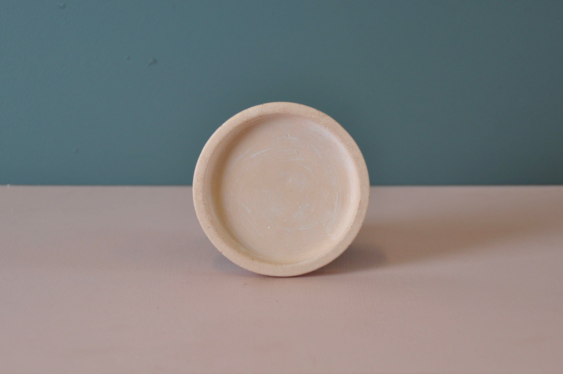 Calico Collective Dish Peach Stone Jesmonite Round Dish