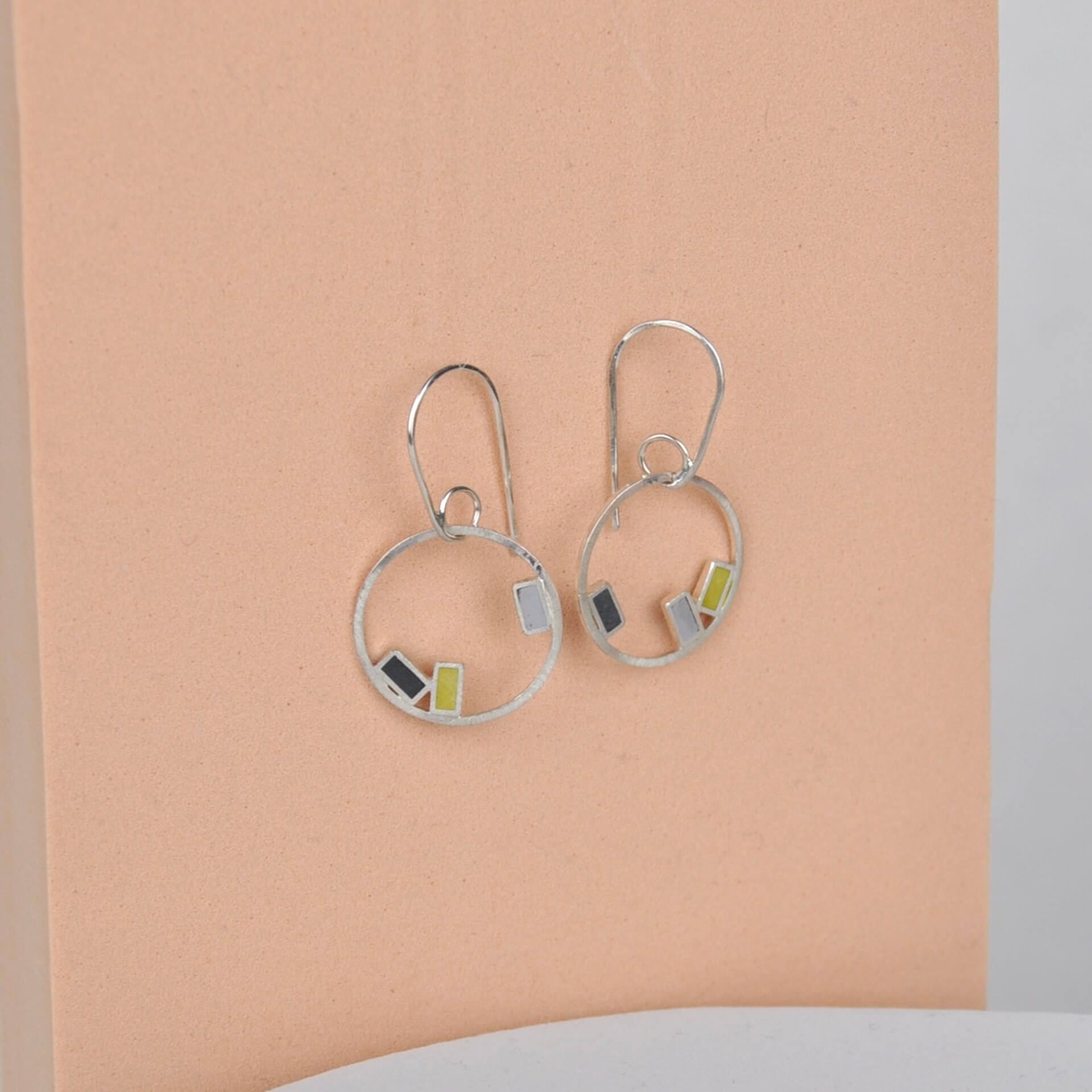 Small on sale dot earrings